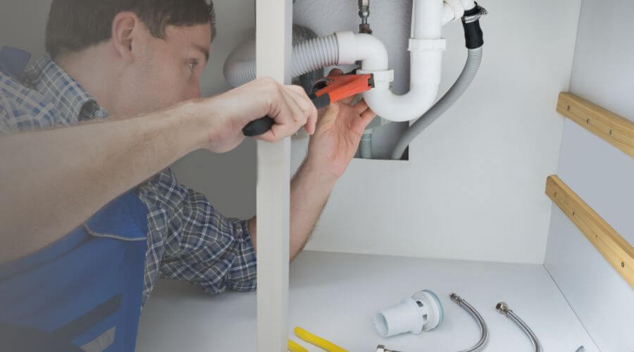 Professional expert plumbing services in Redford, MO